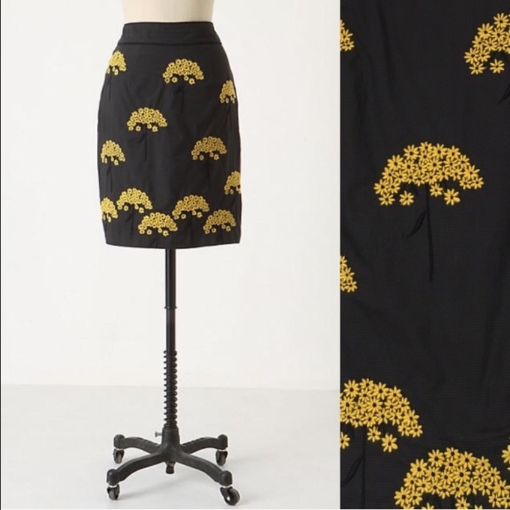 Anthropologie 🆕 FLOREAT fennel flower embroidered